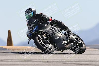 media/Oct-13-2025-Moto Forza (Mon) [[a66d839500]]/3-B Group/Session 4 (Turn 9)/